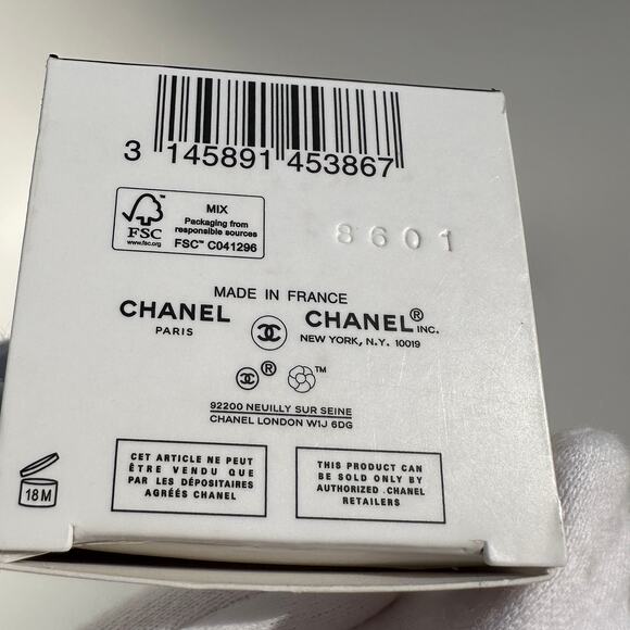 N°1 de Chanel Red Camellia Lip and Cheek Balm New in Box 6.5g #6 Berry Boost - Picture 8 of 13